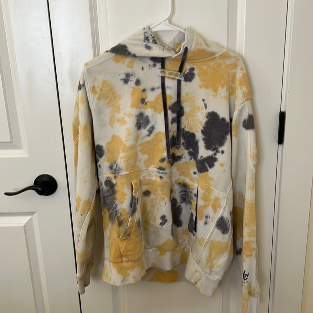 Nike yellow tye dye hoodie